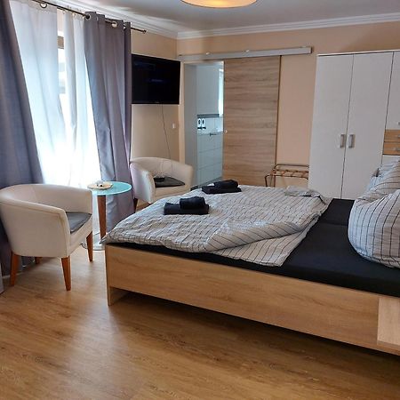 Appartamento Haus Strandlust- Gemuetliches Studio Direkt Am Duemmer Lembruch Esterno foto
