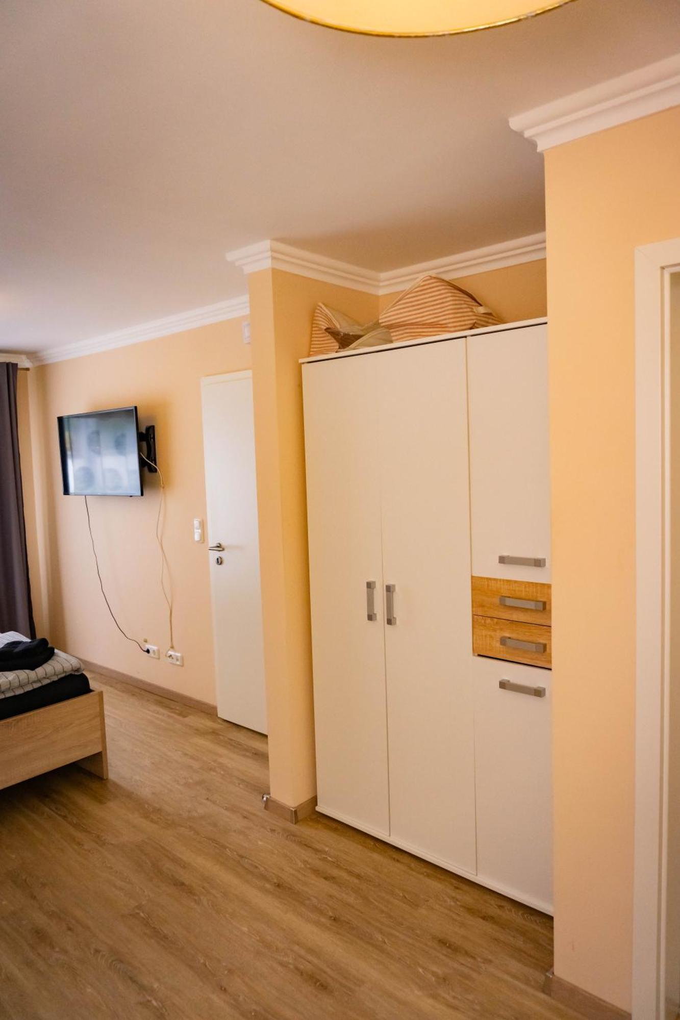 Appartamento Haus Strandlust- Gemuetliches Studio Direkt Am Duemmer Lembruch Esterno foto